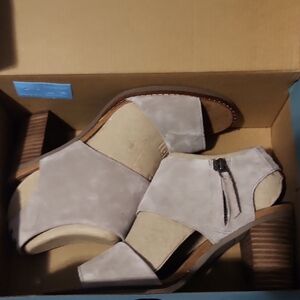 Toms Light Gray Heeled Boots